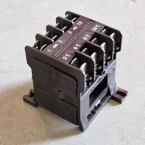Kontaktor 220V Ac(Stift)Mohf - CTC