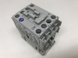 068. Kontaktor 9a